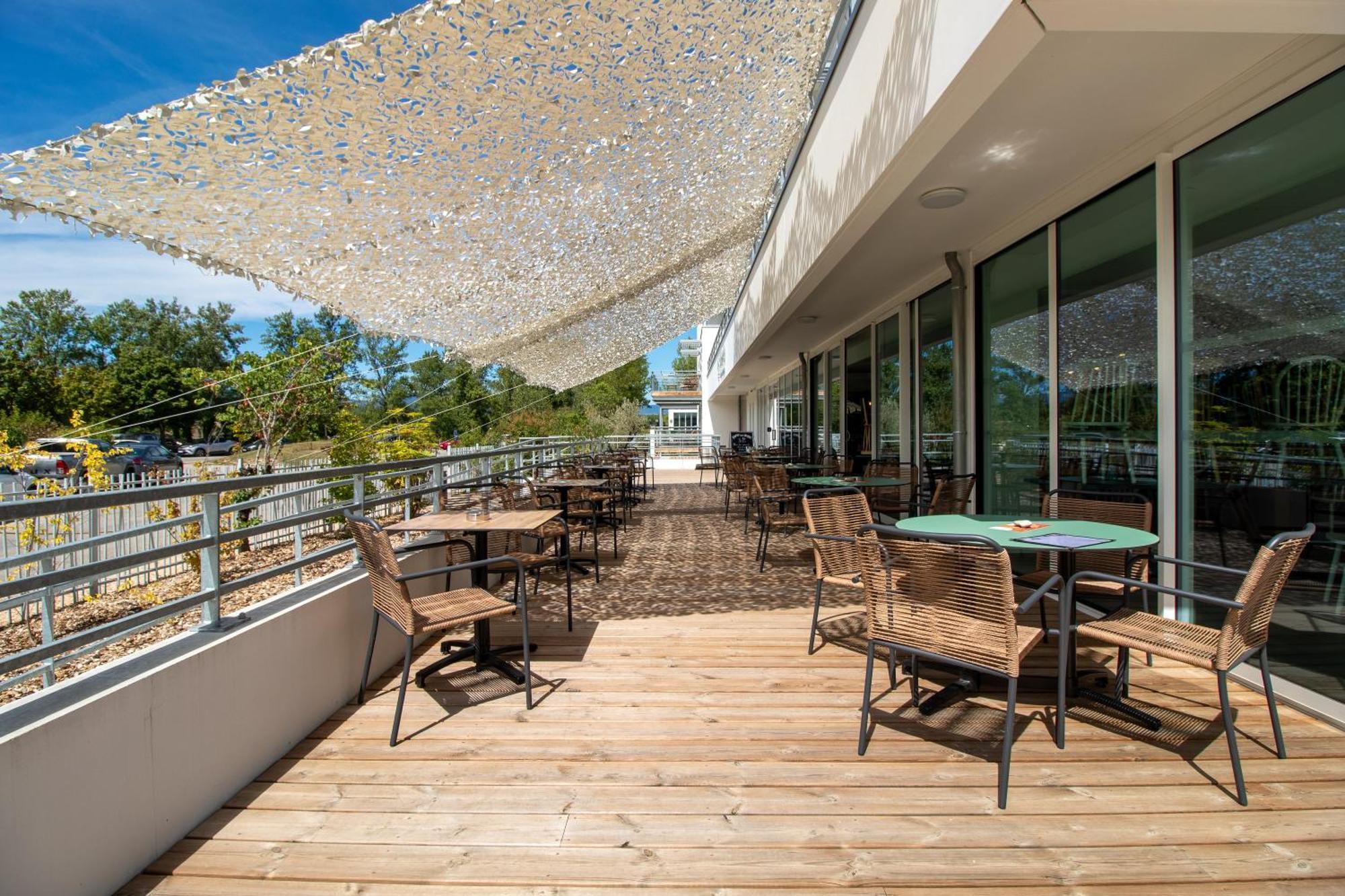 Shana Hotel & Residence Шана Екстер'єр фото